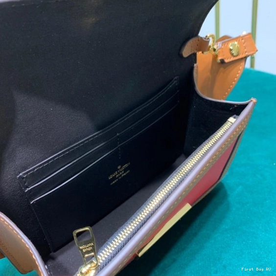 First bags ru LOUIS VUITTON BUMBAG DAUPHINE 0820